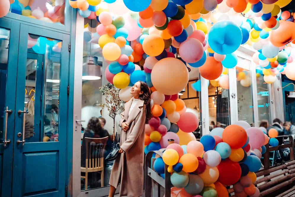 Manfaat Standing Balon untuk Dekorasi Sebuah Acara Yang Keren